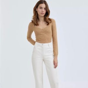 NWOT Wilfred Greer Sweater (Size Small)